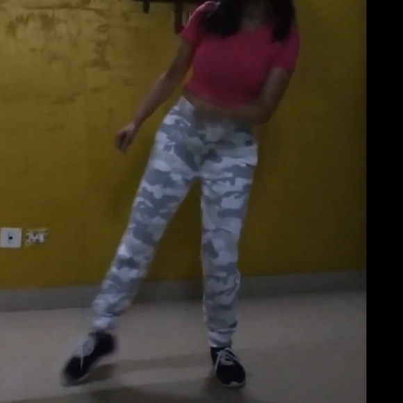 Zara Crop Top - Picture 5 of 6